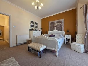 Photo 17- click for photo gallery